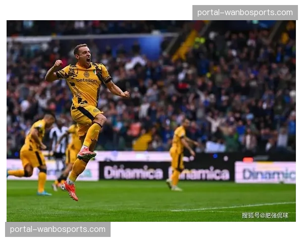 廷贝尔伤愈复出后状态回升，阿森纳后卫在防守端表现稳健